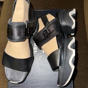 SOLD! Sorel kinetic impact sandal